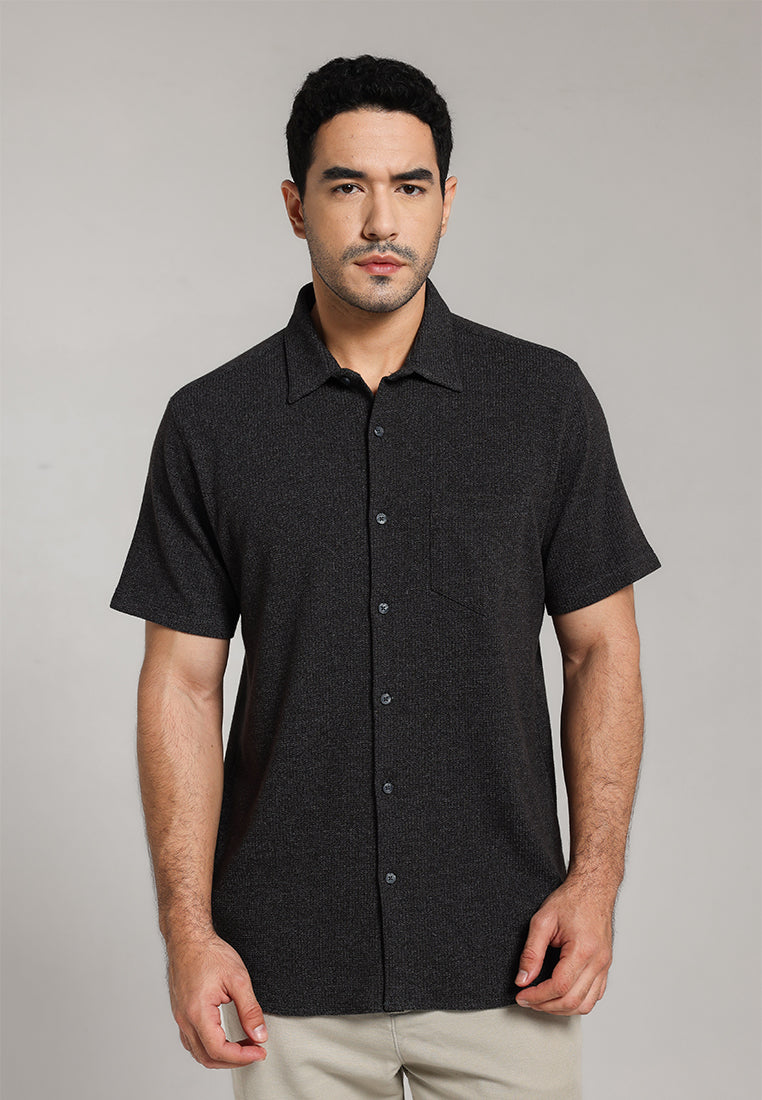 MOC - Kemeja Lengan Pendek Pria Carver - Dark Grey