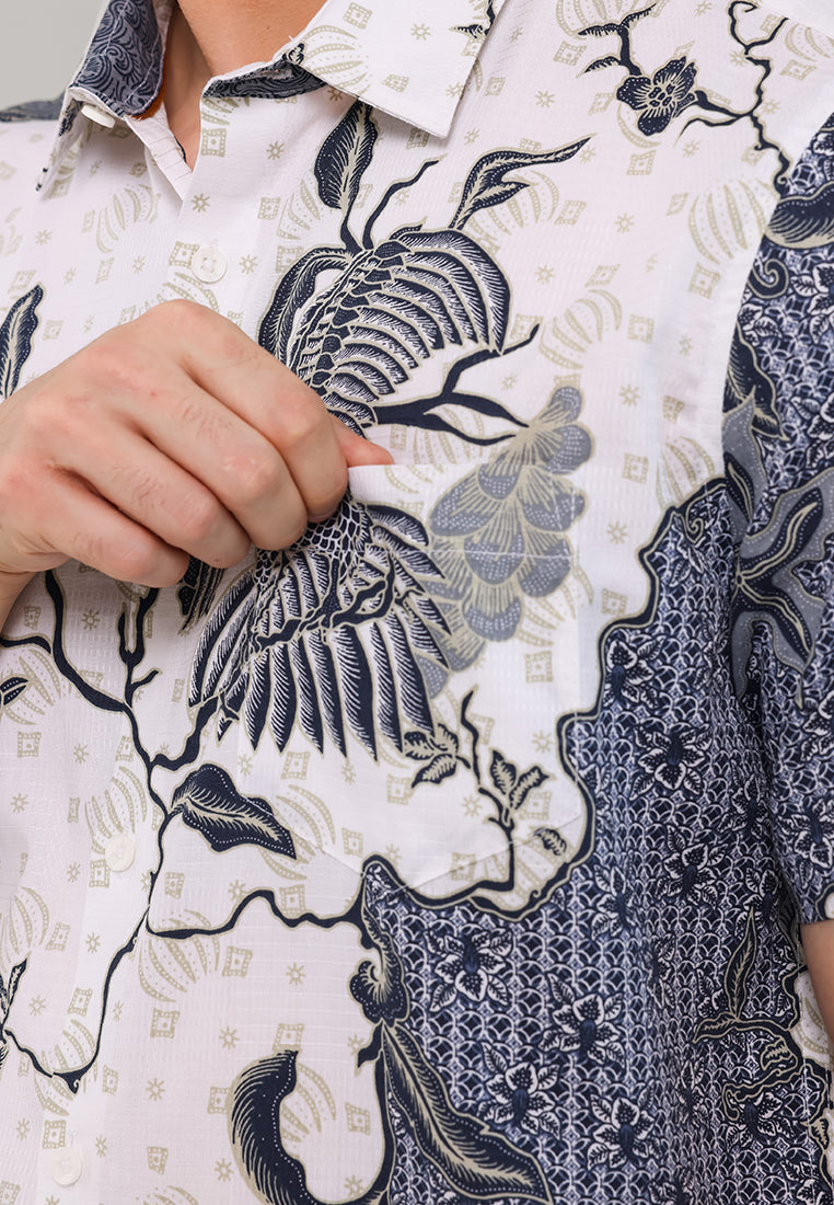 MOC - Kemeja Batik Pria Lengan Pendek Hortaras - White