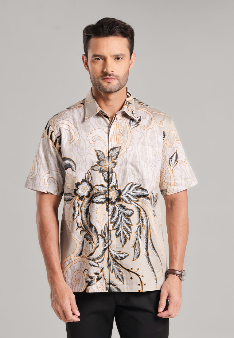 MOC Kemeja Batik Pria Lengan Pendek Laryaka - Khaki