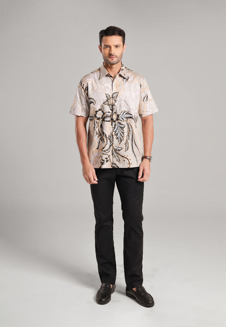 MOC Kemeja Batik Pria Lengan Pendek Laryaka - Khaki