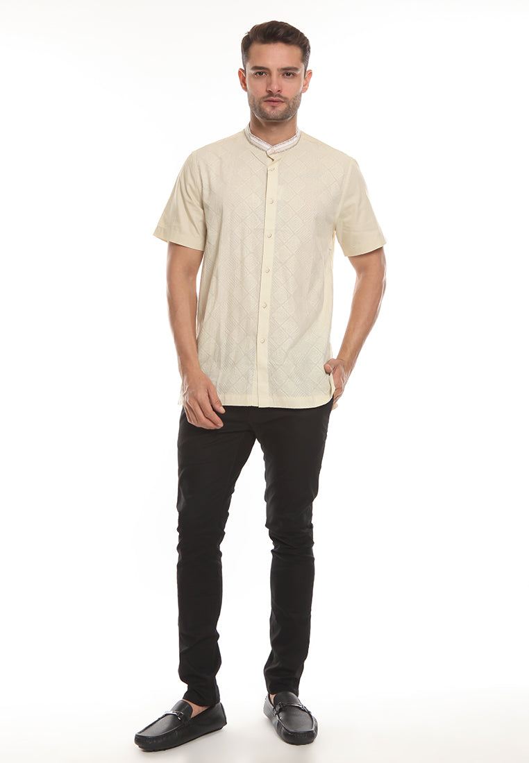 MOC Kemeja Koko Lengan Pendek Pria Modern Fit FUFASSI-KHAKI