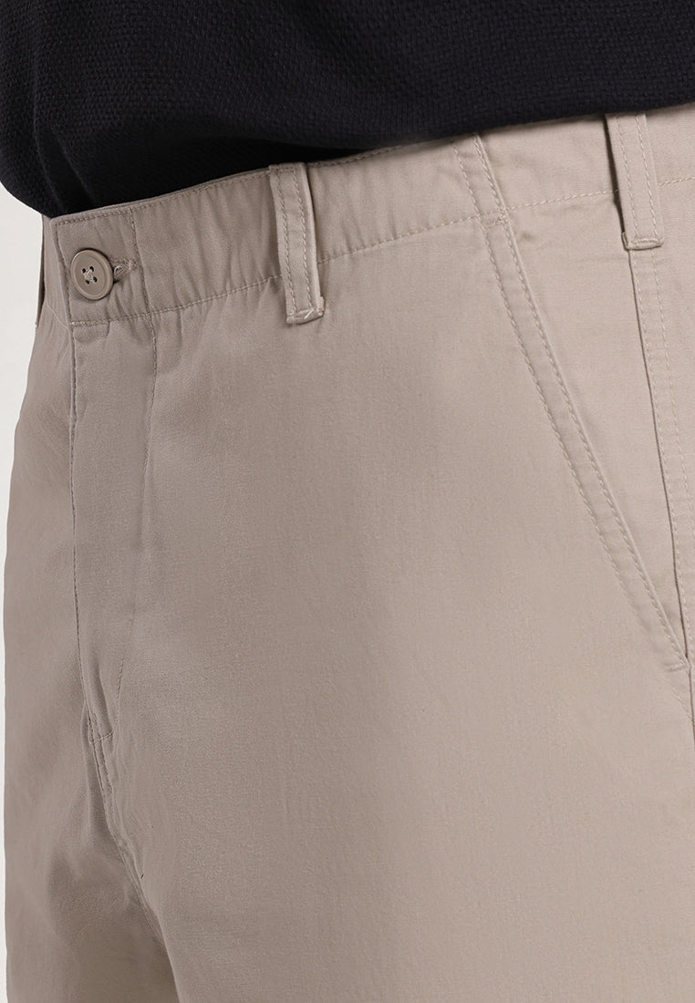 MOC Celana Panjang Pria Comfort Fit BOXWEL - KHAKI