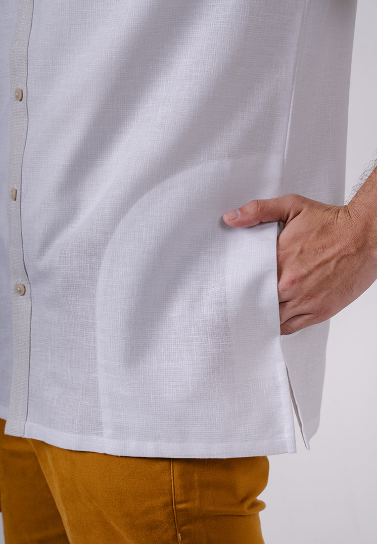 Men's Top by MOC Kemeja Koko Lengan Pendek Pria Fikri - White