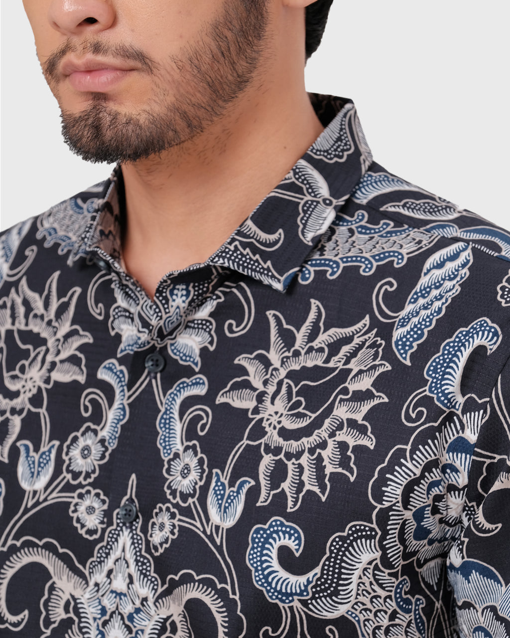 MOC Kemeja Batik Lengan Pendek Pria WIKRAMA - BLACK