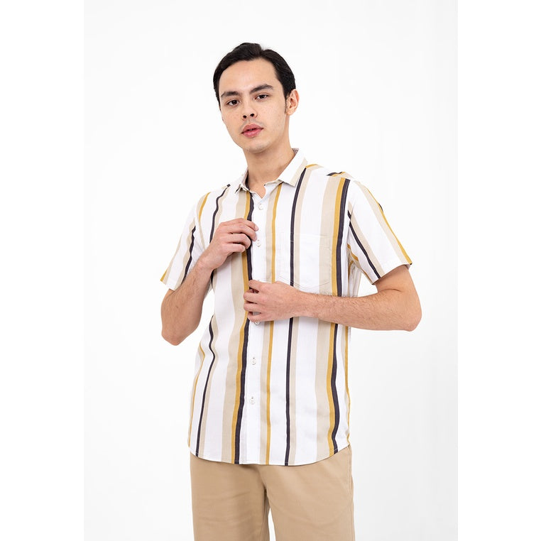 Men's Top By MOC Kemeja Lengan Pendek Pria Modern Fit Hazelton Best Seller