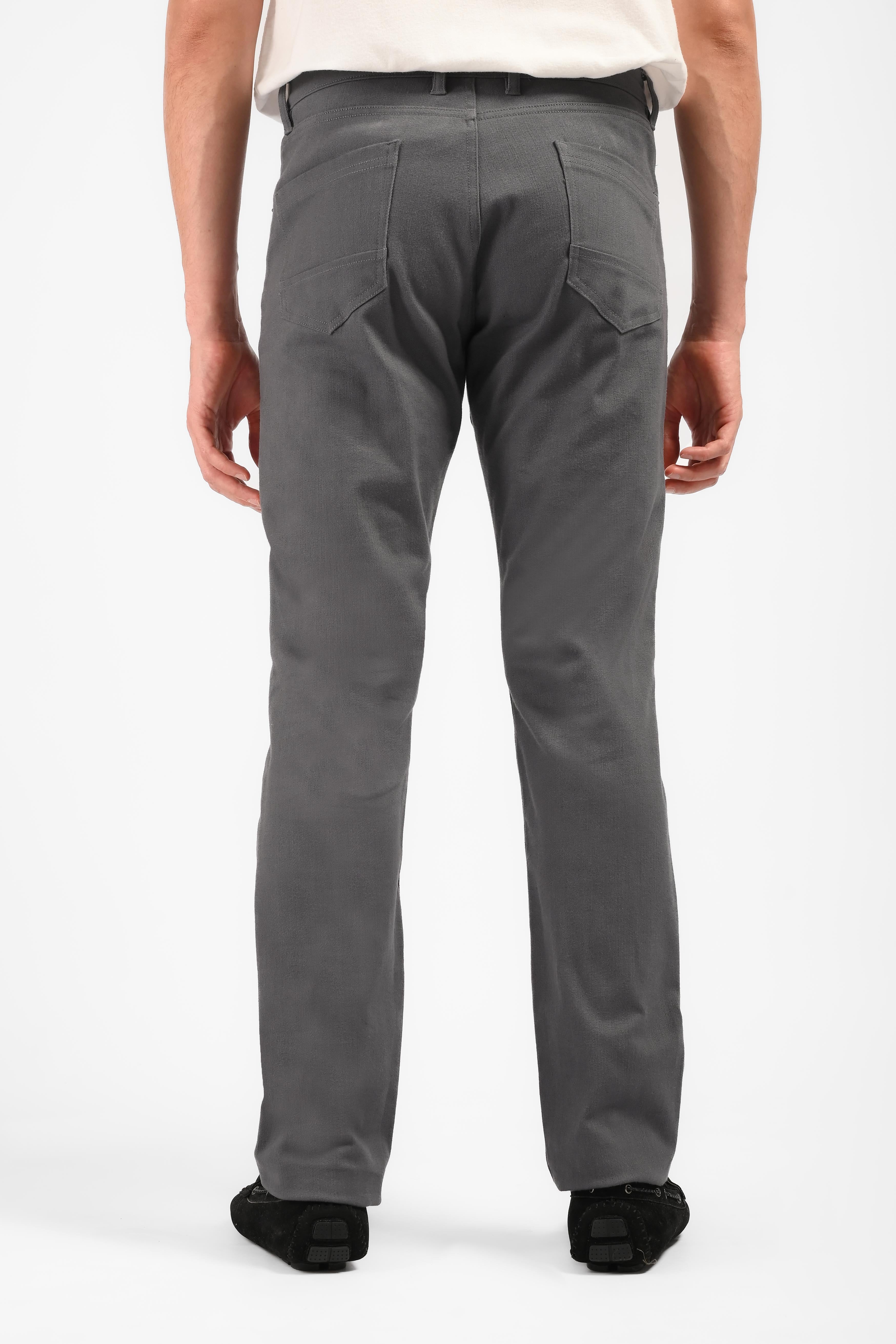 MOC Celana Panjang Chinos Pria Slim Fit VERBY-DARK GREY