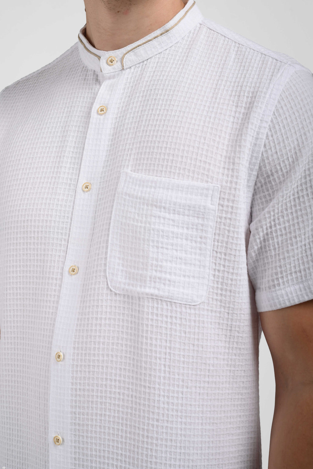 MOC Kemeja Lengan Pendek Pria JUNO-WHITE