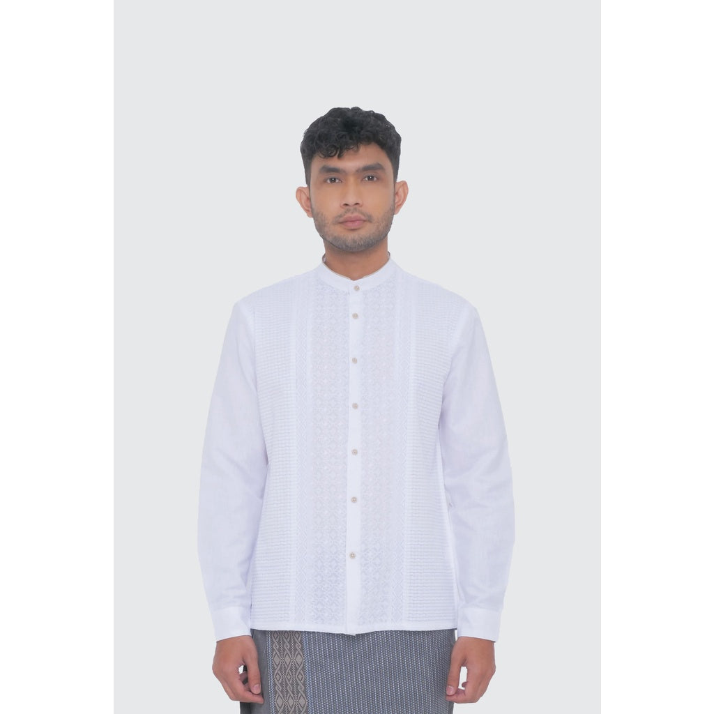 MOC Kemeja Koko Lengan Panjang Pria PRAVIL - WHITE